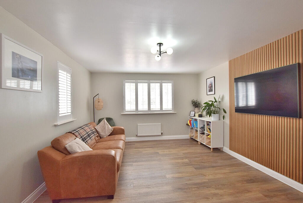 House in Darlington - More