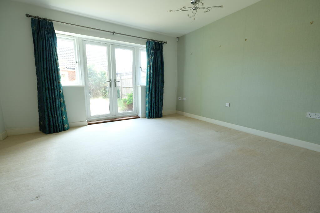 House in Southampton - View 4