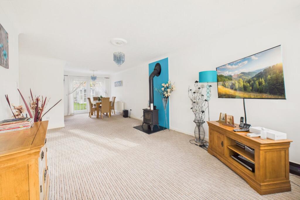 Blackbird Close, Poole, Dorset, BH17 photo 2