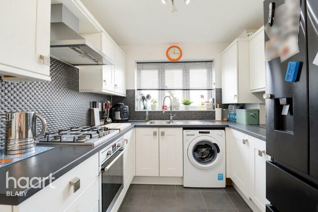 Main image of property: Barrowcliff Way, Leicester