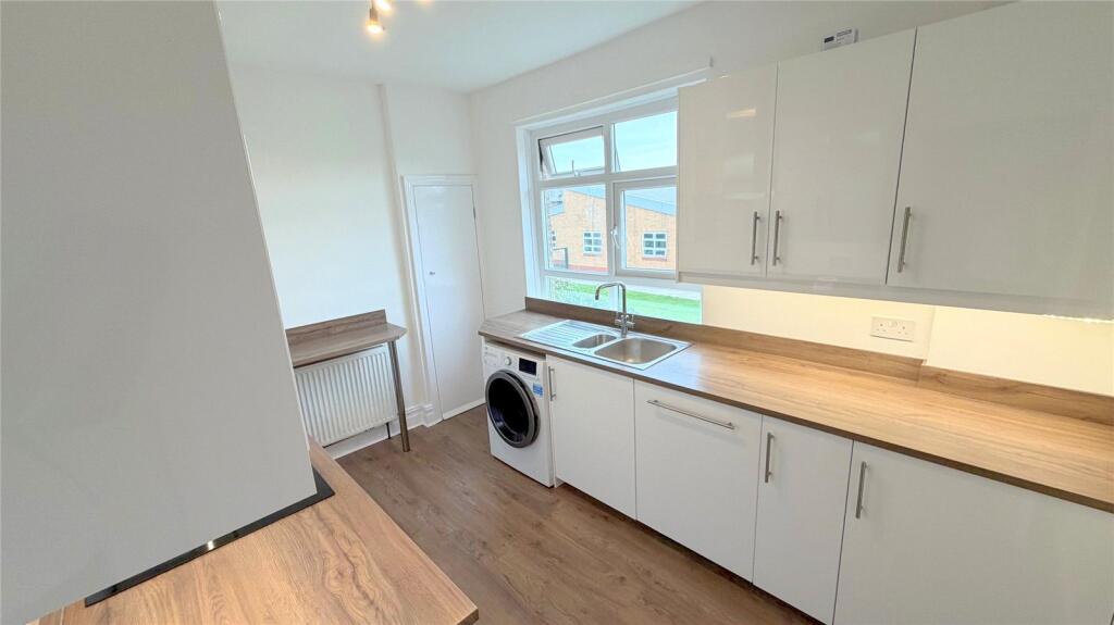 Apartment in North Tyneside, Monkseaton - More