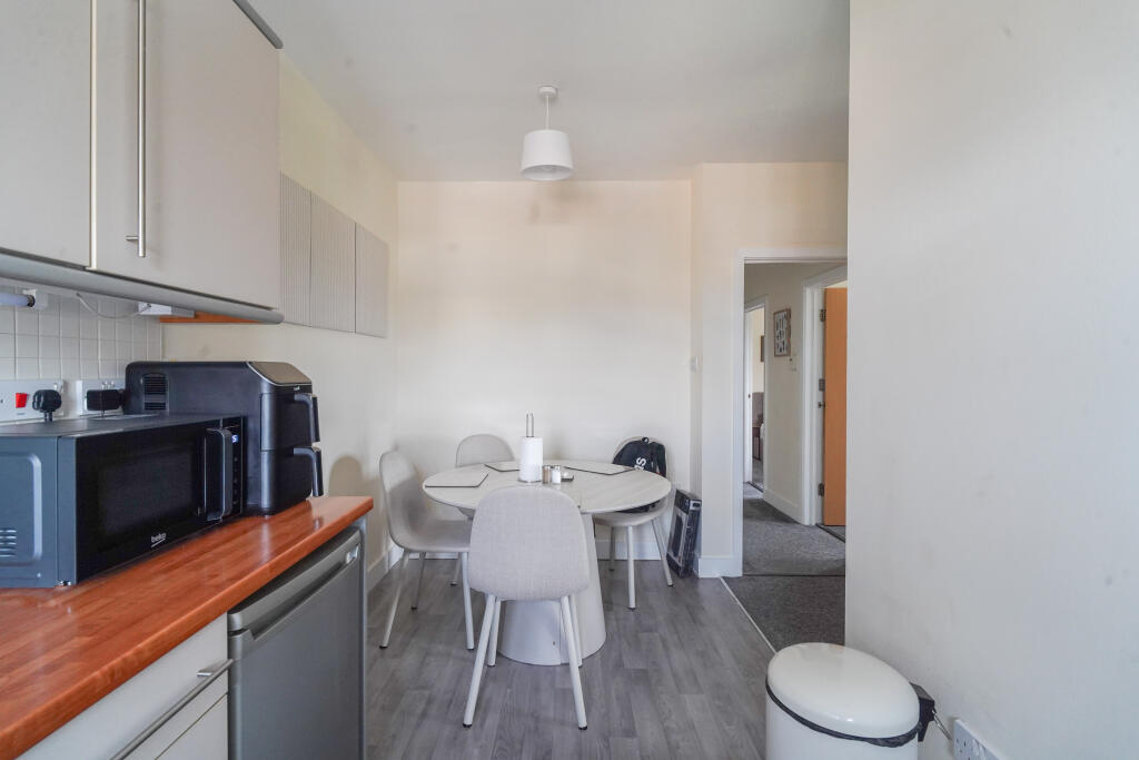 Apartment in Warrington - View 5