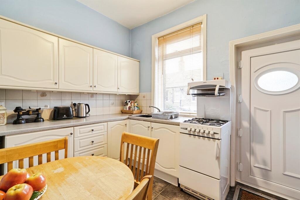 House in Bradford, Shipley - View 5