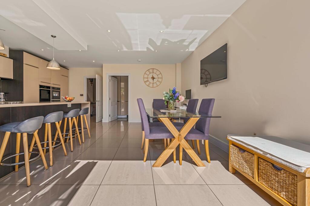 House in Reading - View 4