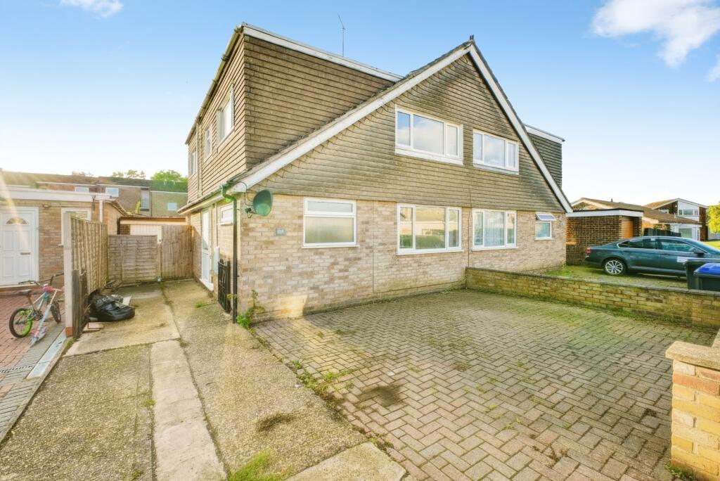 4 Bedroom Semi-Detached in NN2 8QS