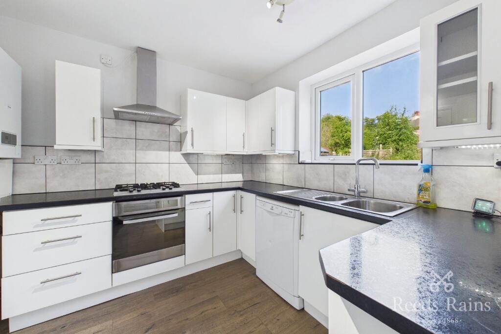 Fairless Avenue, Halifax, West Yorkshire, HX3 photo 3