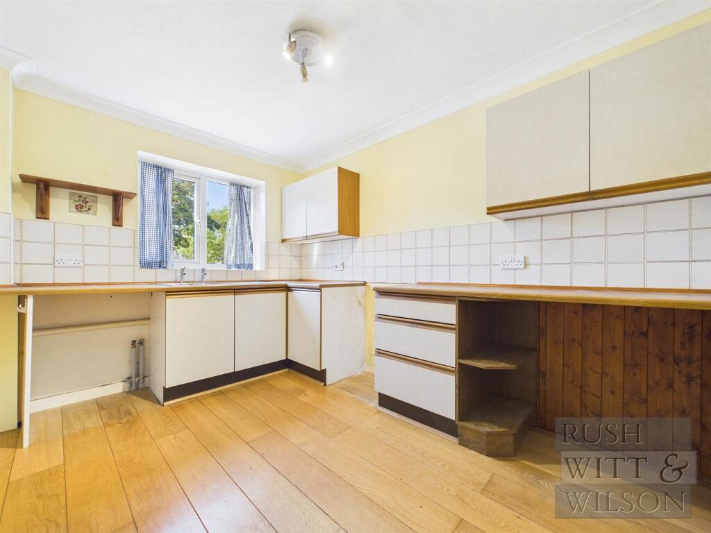 House in Tonbridge - View 5