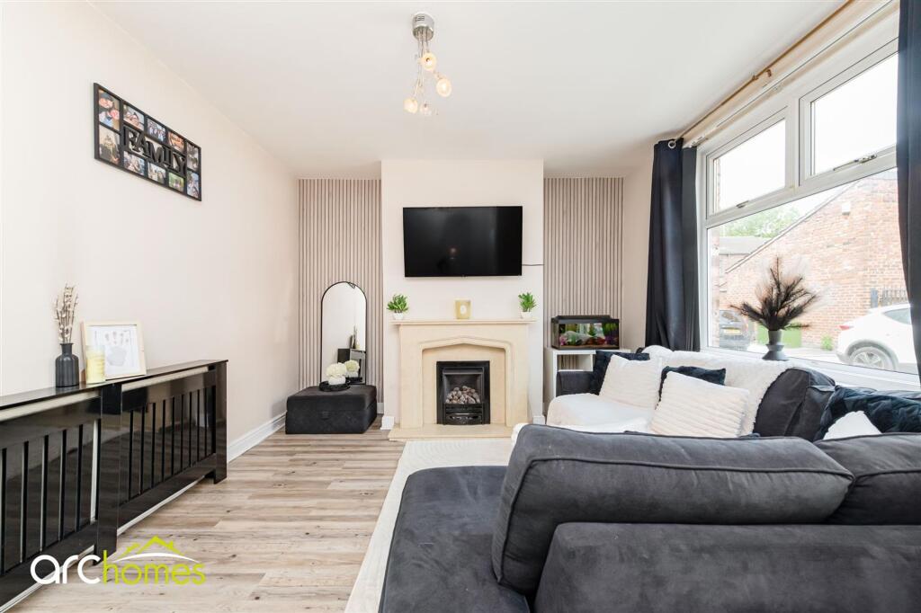 House in Wigan, Greater Manchester - View 5