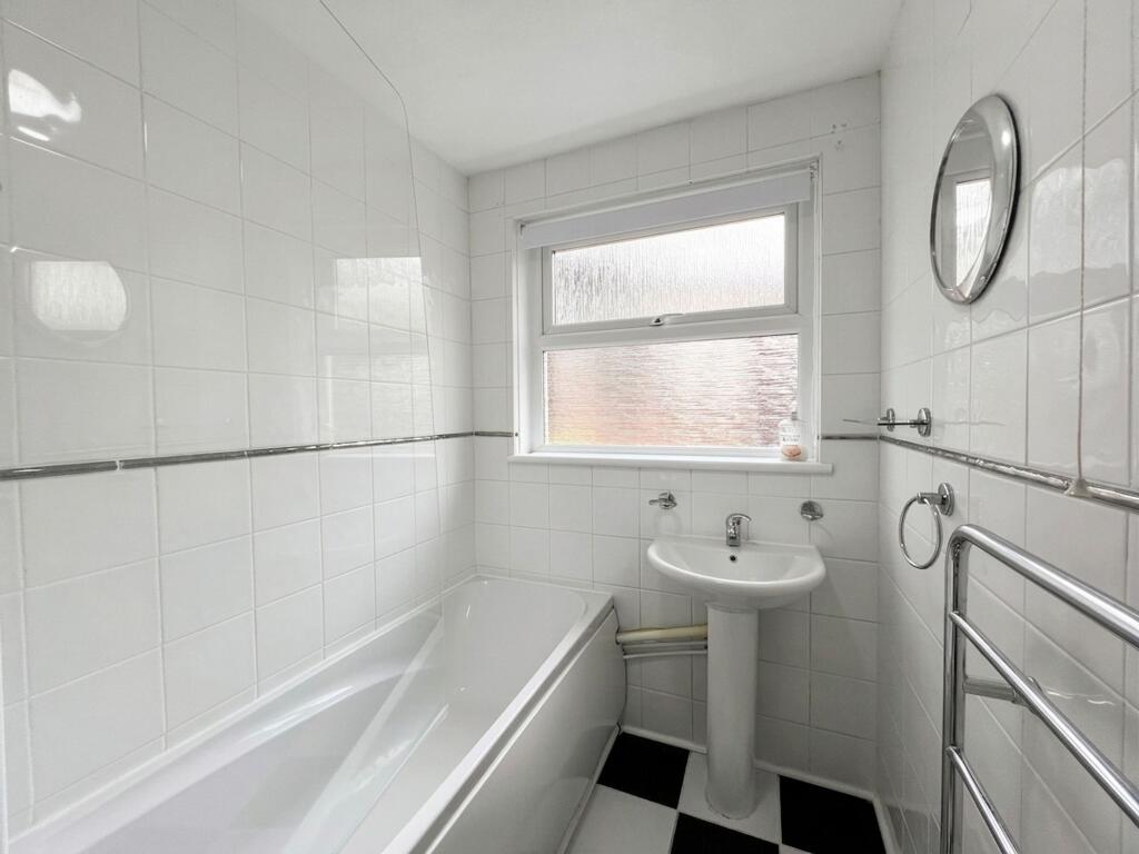 Apartment in Exeter - View 3