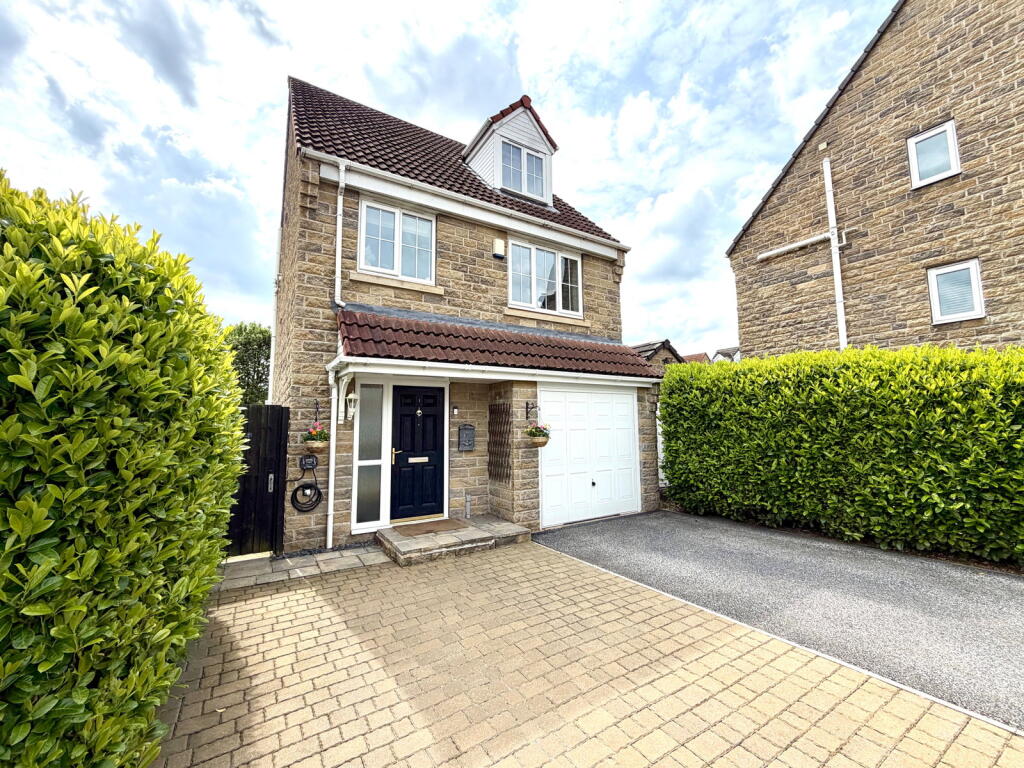 3-bed detached on The Sidings, Wombwell, Barnsley, S73 0FD, £295,000