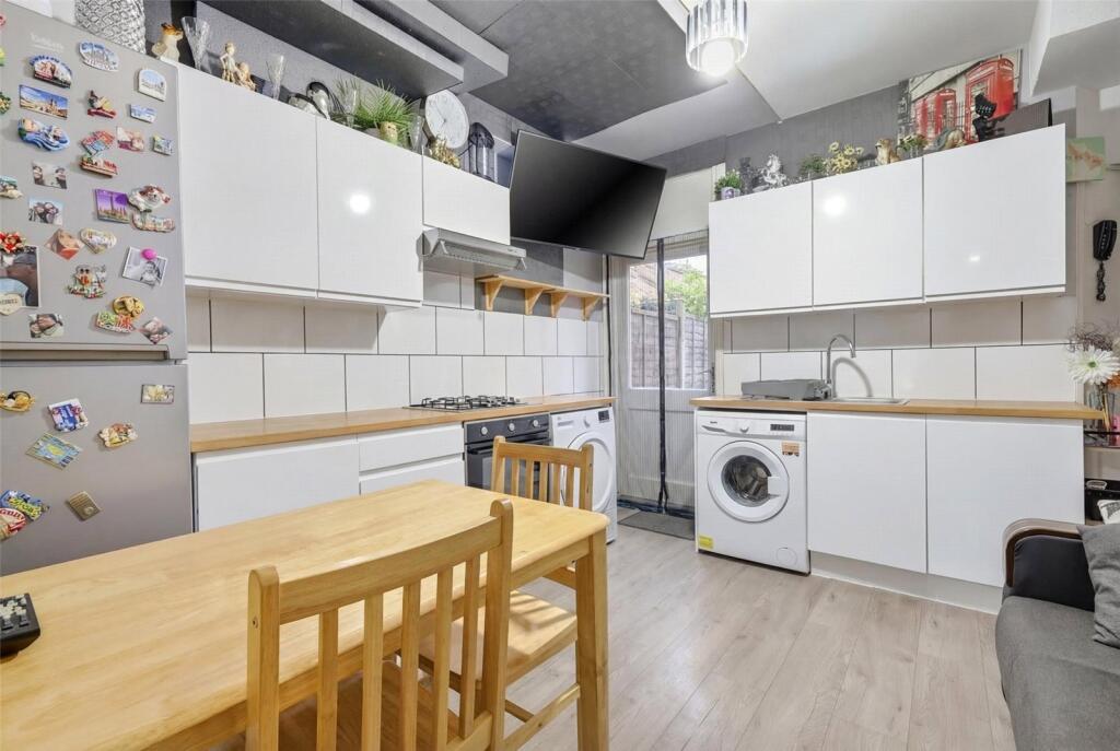 Apartment in London, Plaistow - View 4