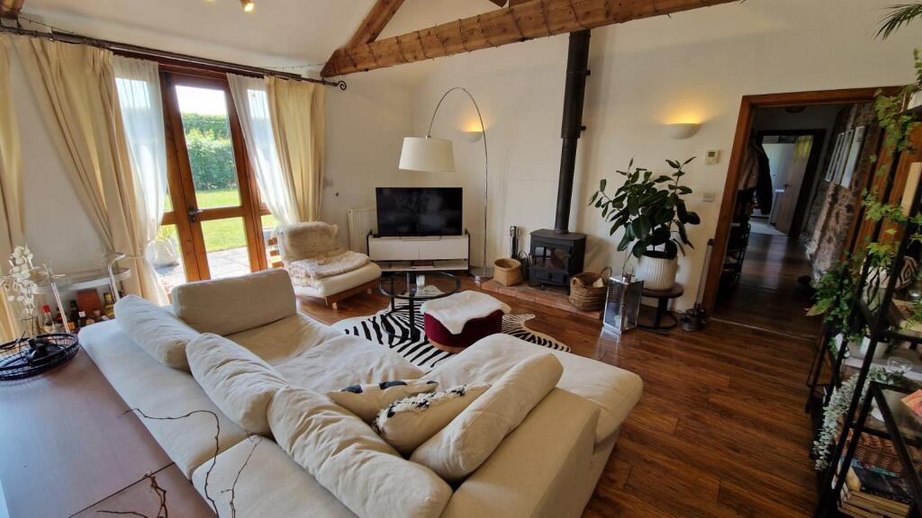 House in Taunton - View 3