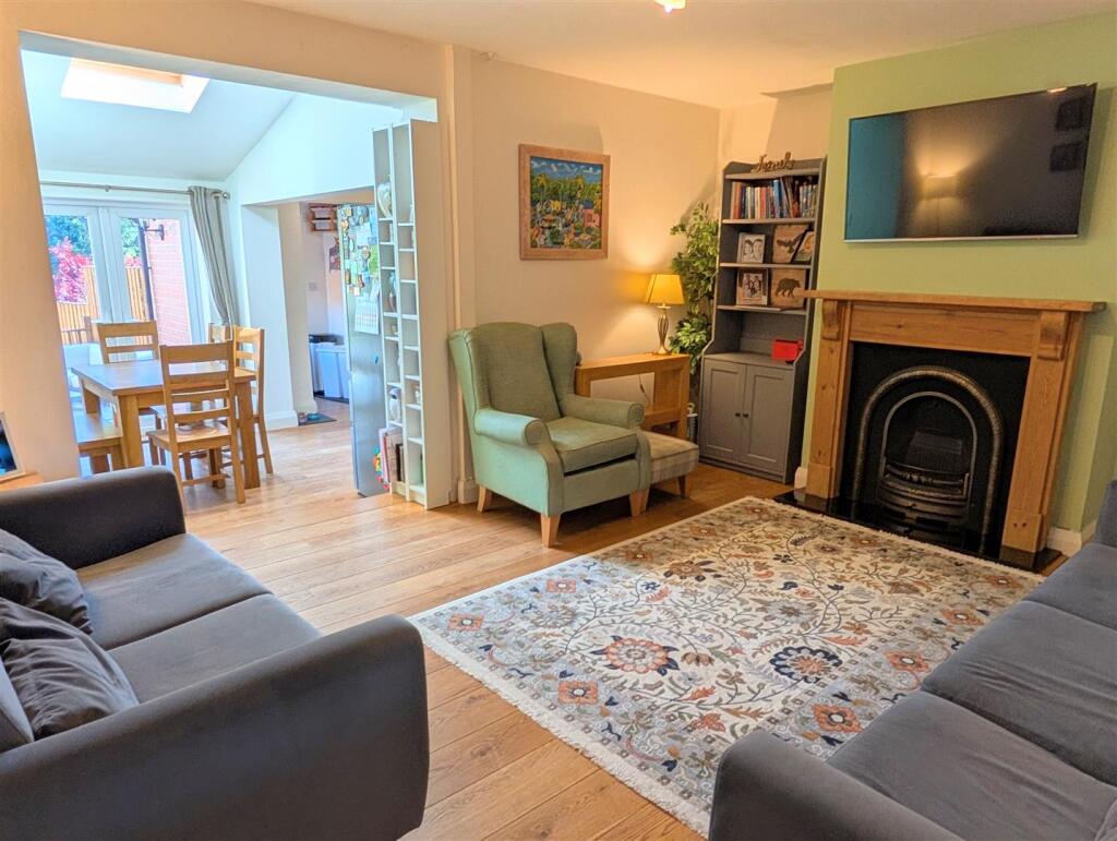 52 Meole Crescent, Shrewsbury, SY3 9ER photo 2