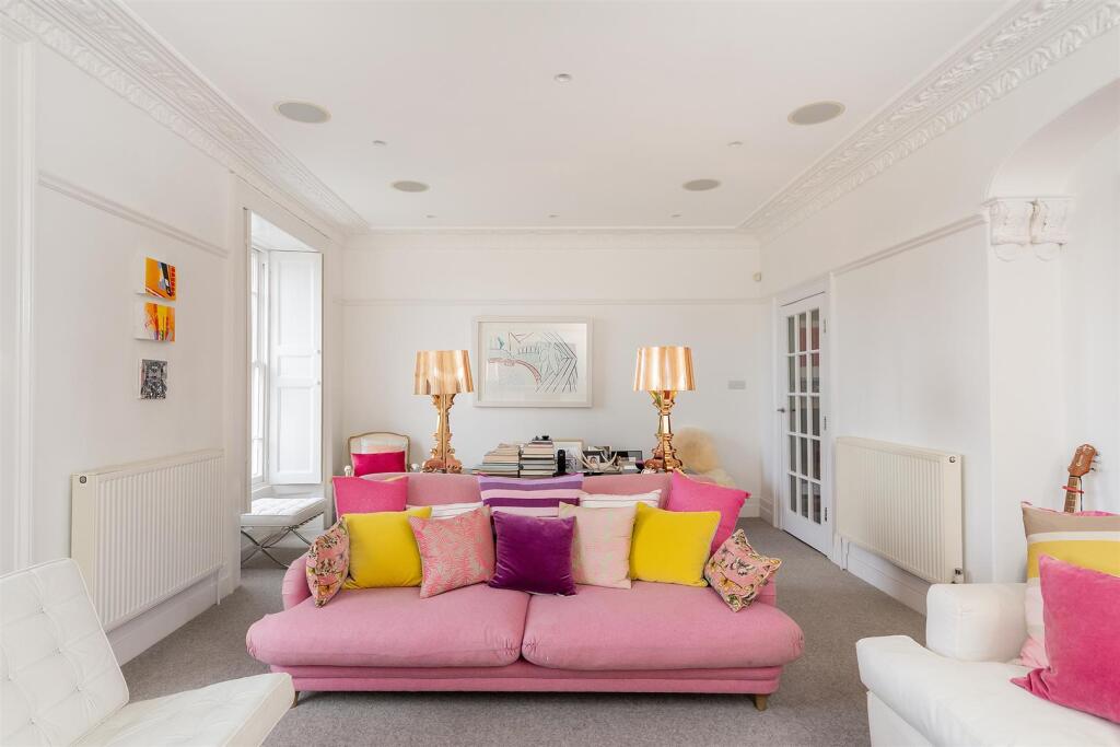 Wellington Terrace, Clevedon image 5