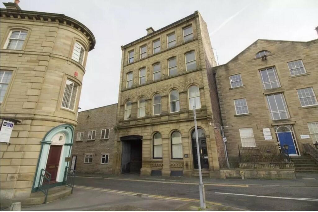 Main image of property: Flat 2 19 Croft Street, Dewsbury, West Yorkshire, WF13