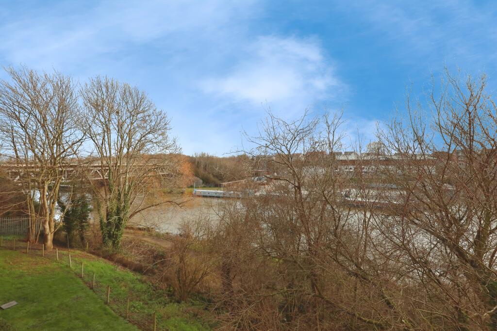 Robins Corner, Evesham, WR11 photo 4