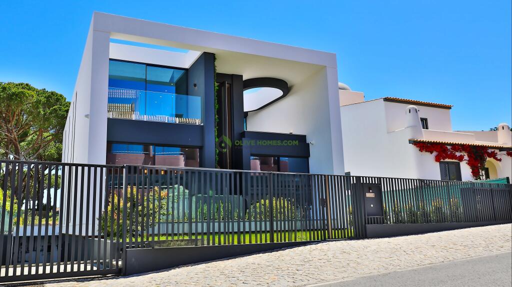 Main image of property: Algarve, Vilamoura