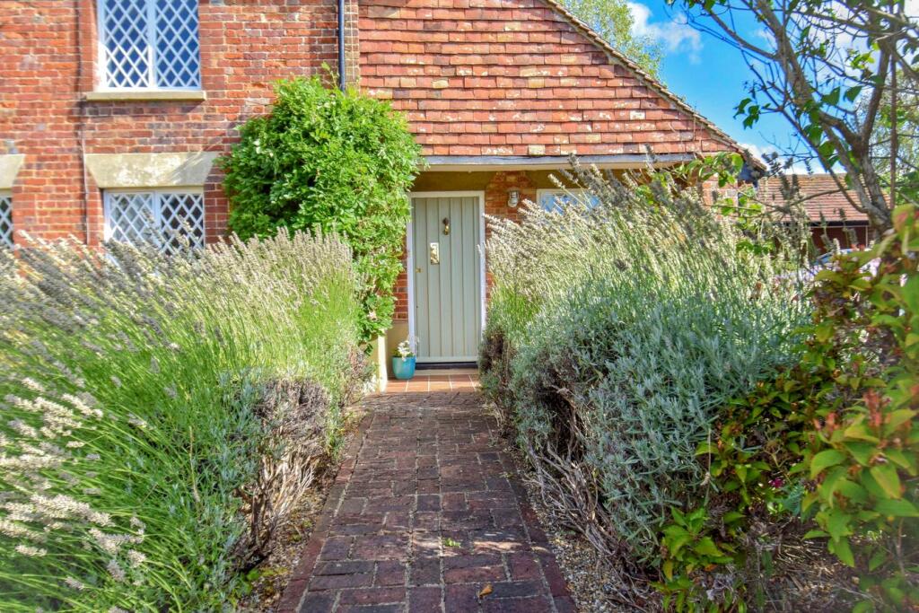 House in Tonbridge - View 2