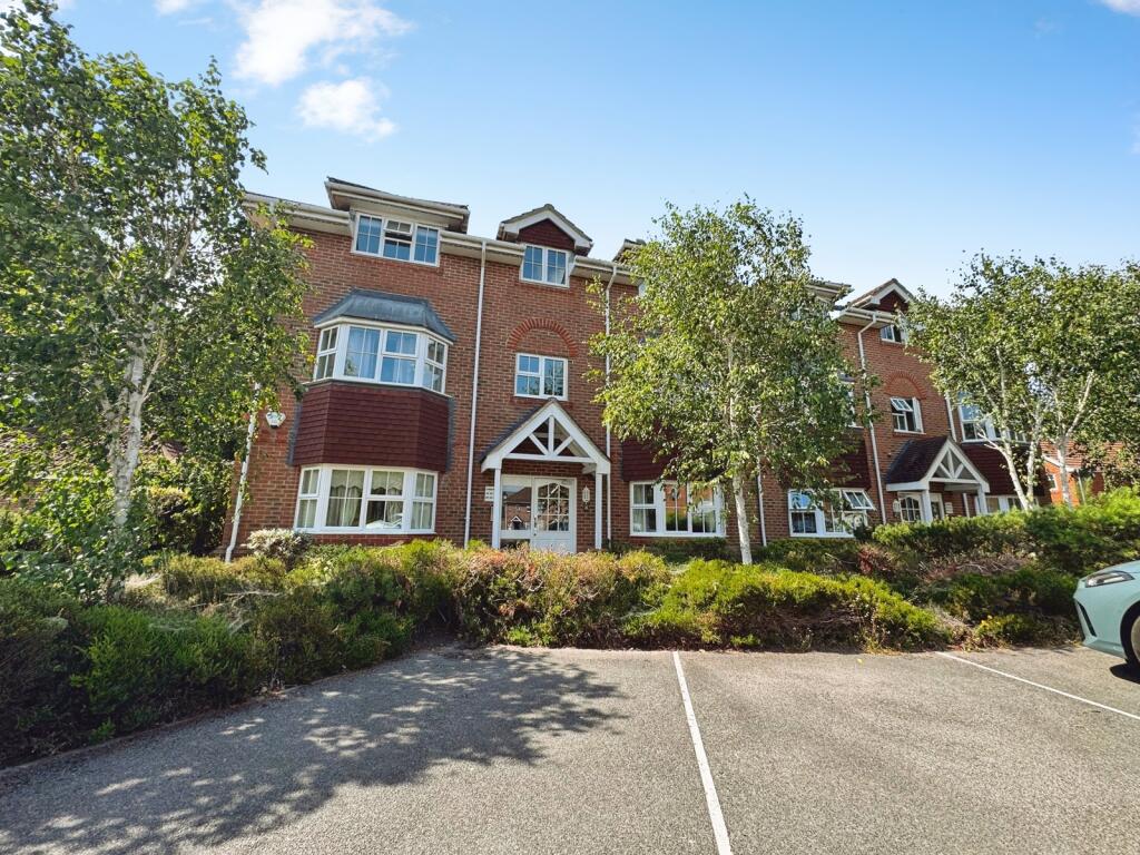 Main image of property: Marrow Meade, Fleet, Hampshire, GU51