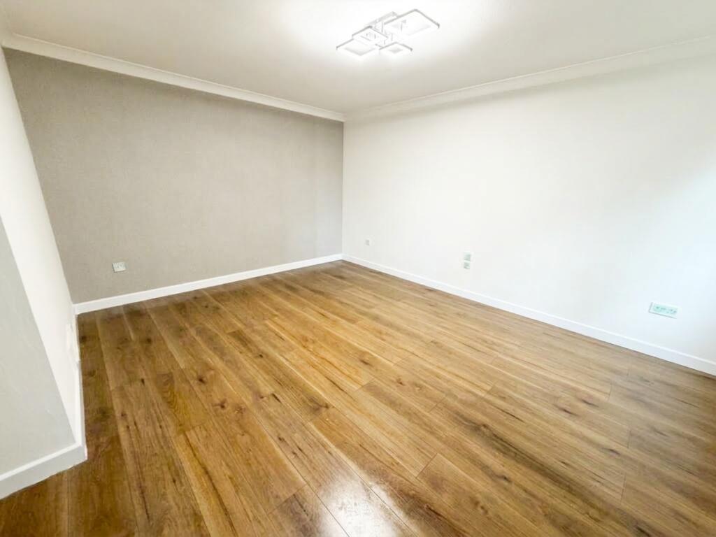 House in Northampton - View 5