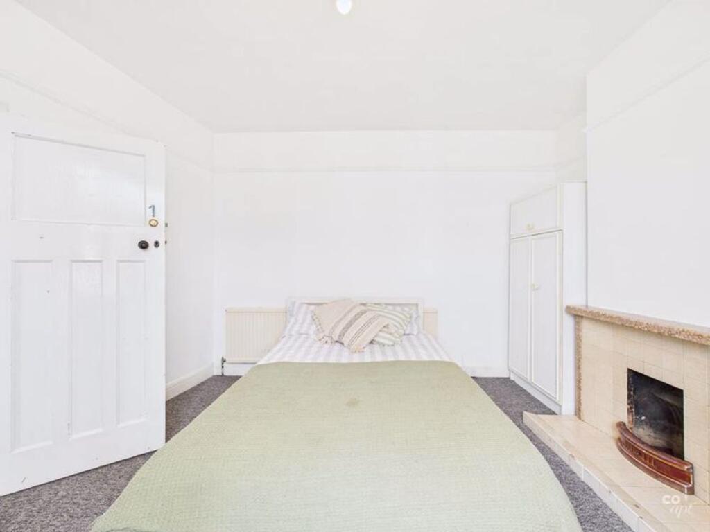 House in Brighton, Whitehawk - View 5