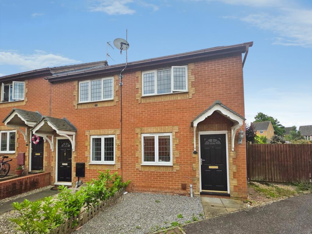 Main image of property: Lornasfield, Hampton Hargate