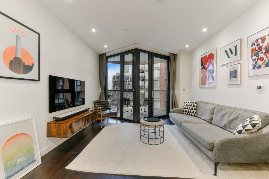 1-bed flat on Glacier House, The Residence, Nine Elms, SW11, £725,000