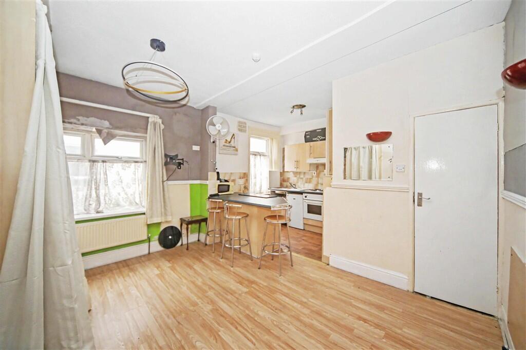 Apartment in Blackpool, Foxhall - View 4