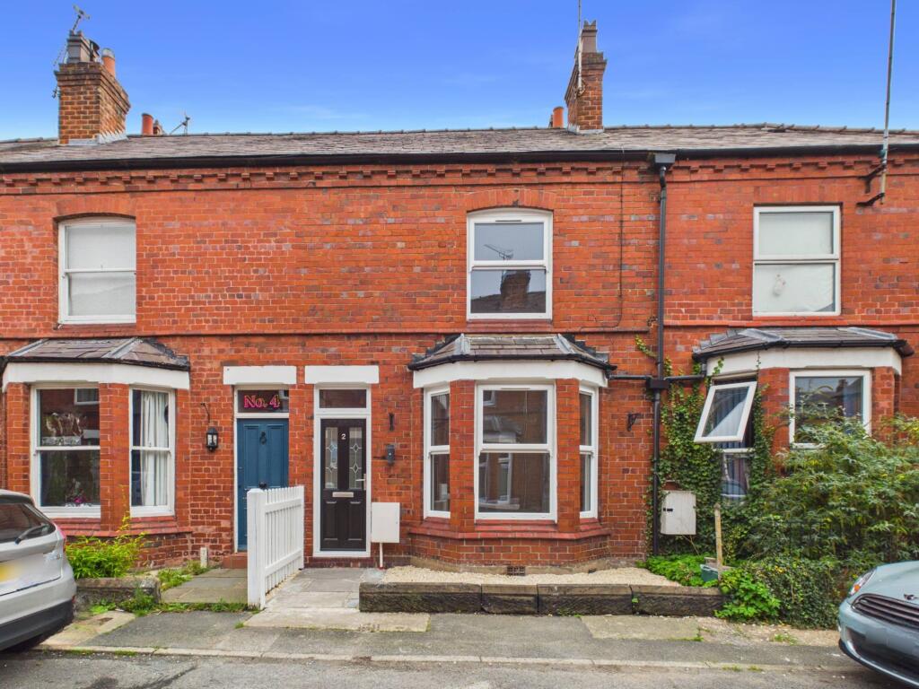 3-bed terraced on Sumpter Pathway, Hoole, CH2, £350,000