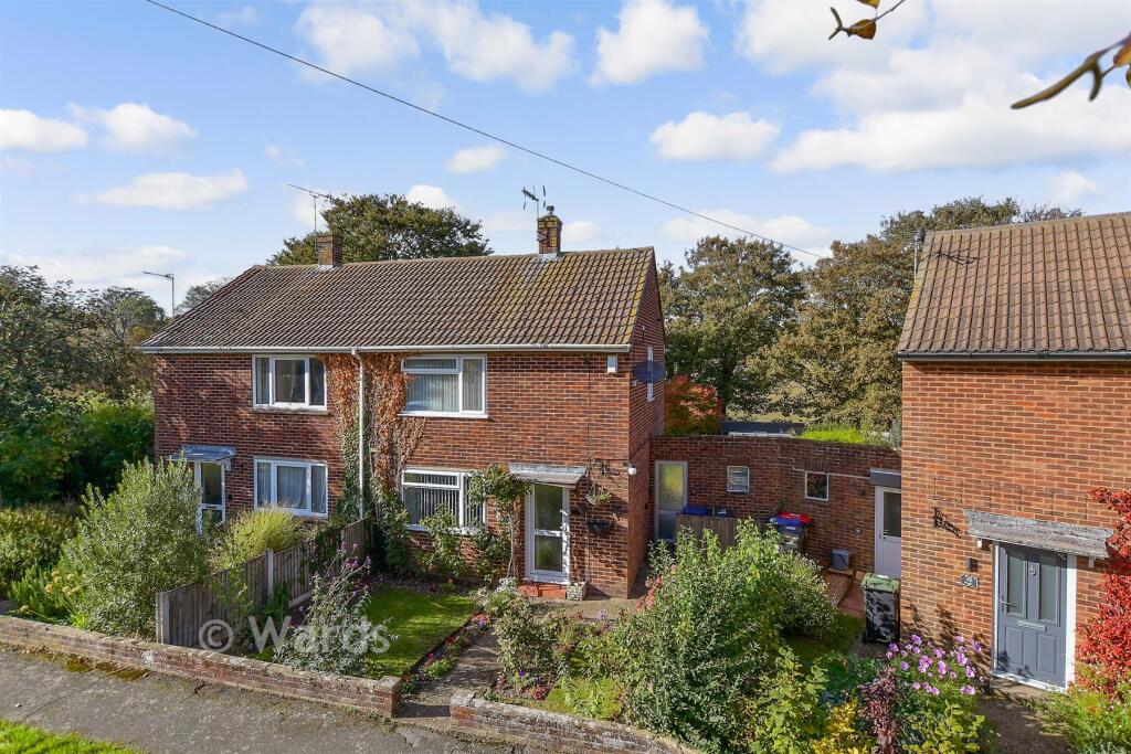 2-bed semi-detached on Union Road, Bridge, Canterbury, Kent, £300,000