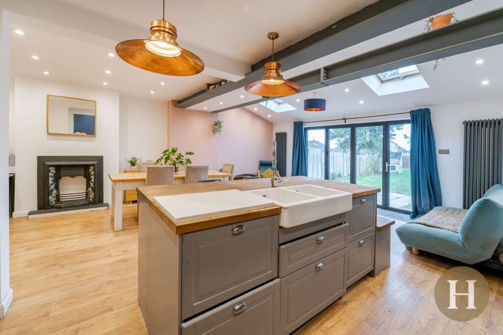 House in Birmingham, West Midlands - View 2