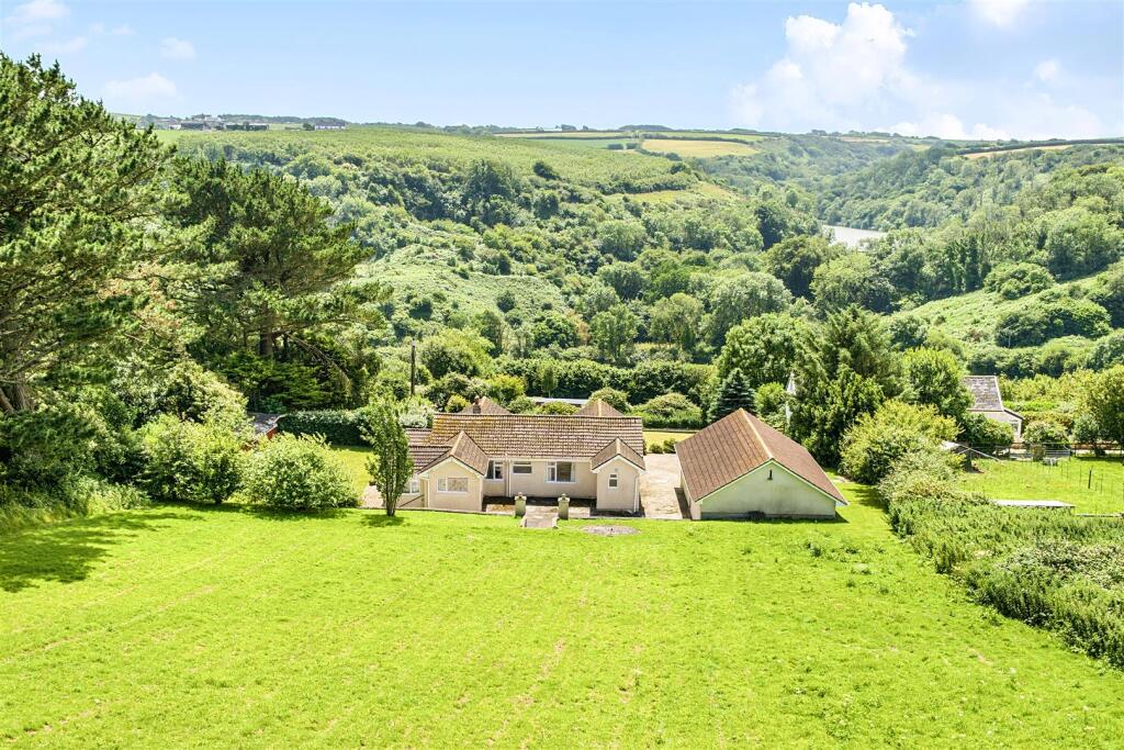 3-bed house on Higher Slade, Ilfracombe, £695,000