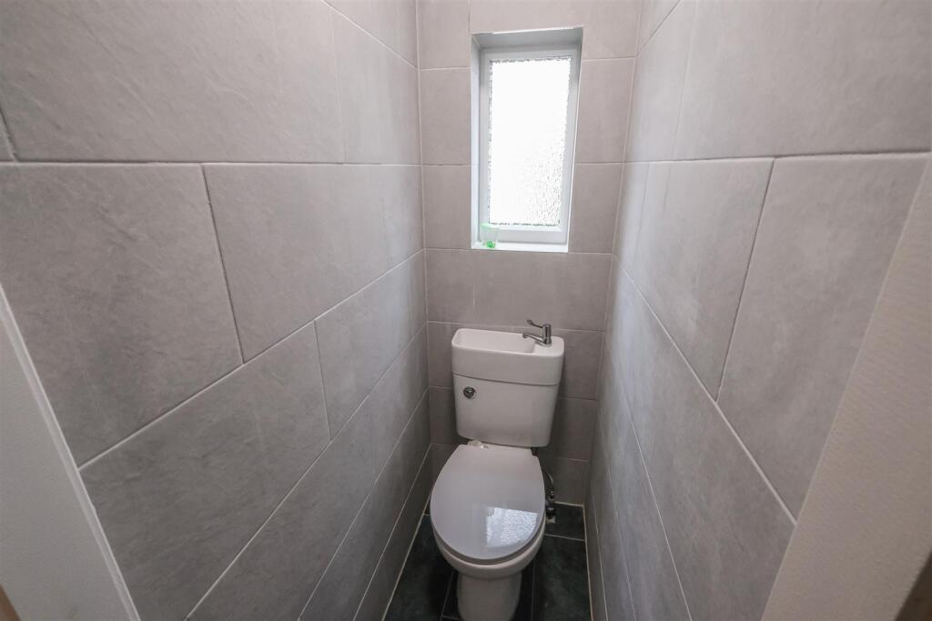 House in Calderdale, Harper Bower - View 5