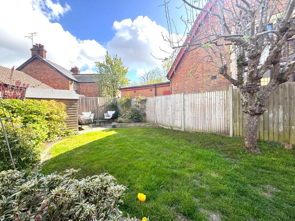 Basils Road, Stevenage photo 4