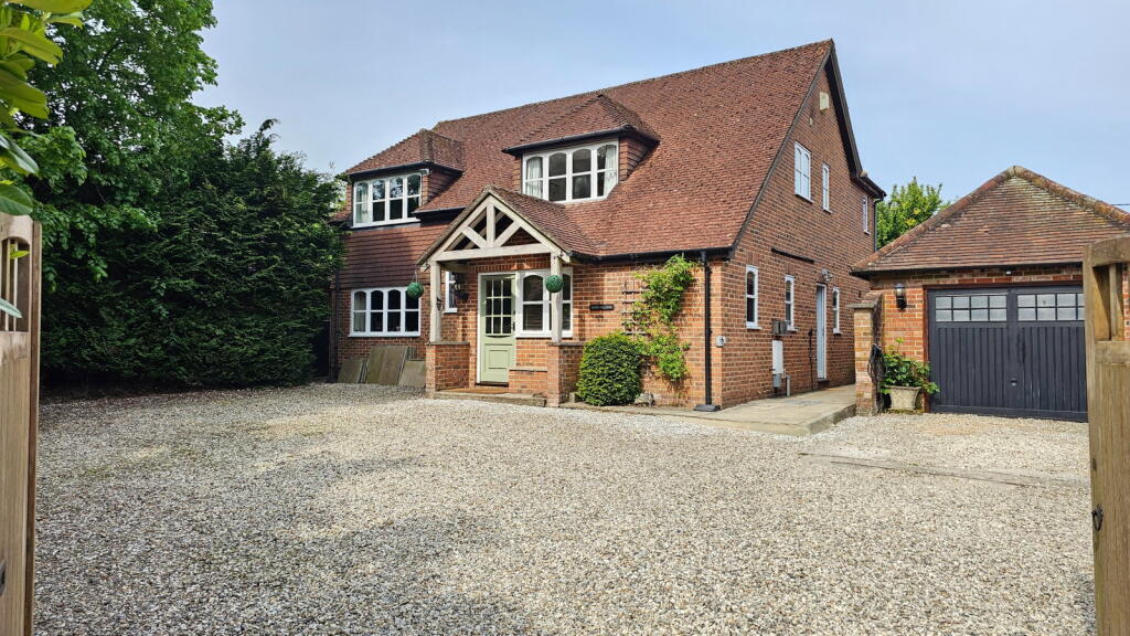 Main image of property: Knowl Hill, Kingsclere, RG20 4NY