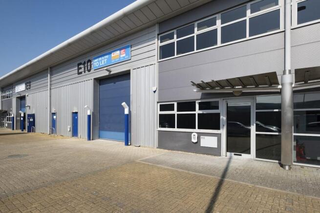 IW260325CAE10013.jpg
