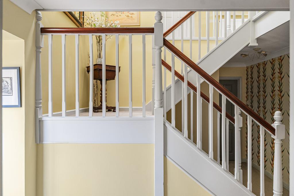 House in Gloucester - View 5