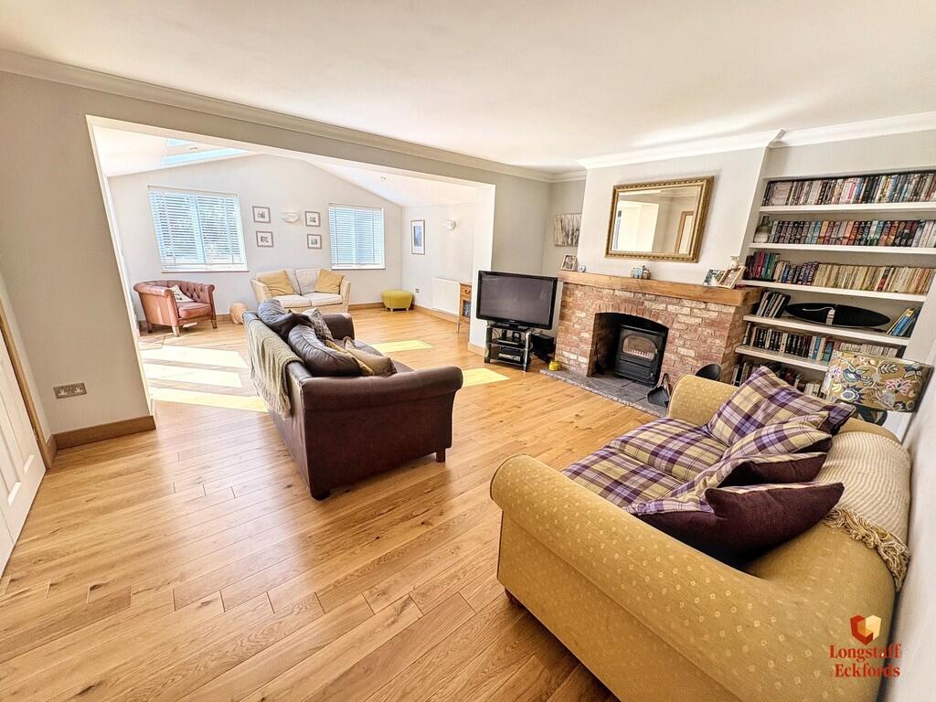House in South Kesteven, Haconby - More