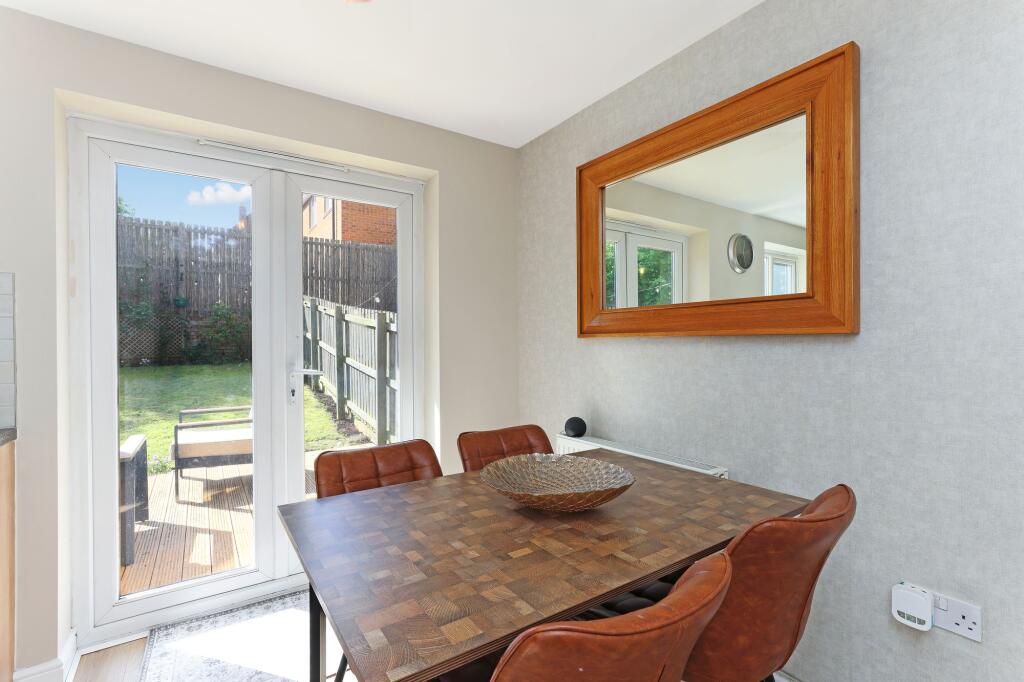 House in Wakefield, Coxley, Sitlington - View 4