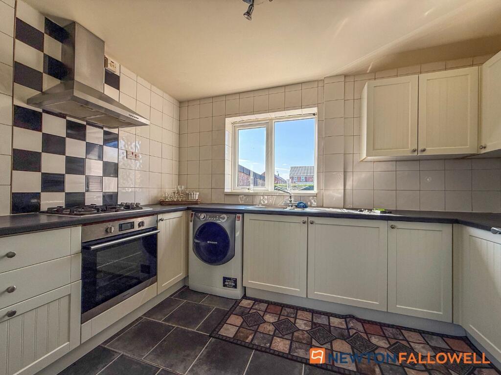 Staunton Road, Newark, NG24 - More