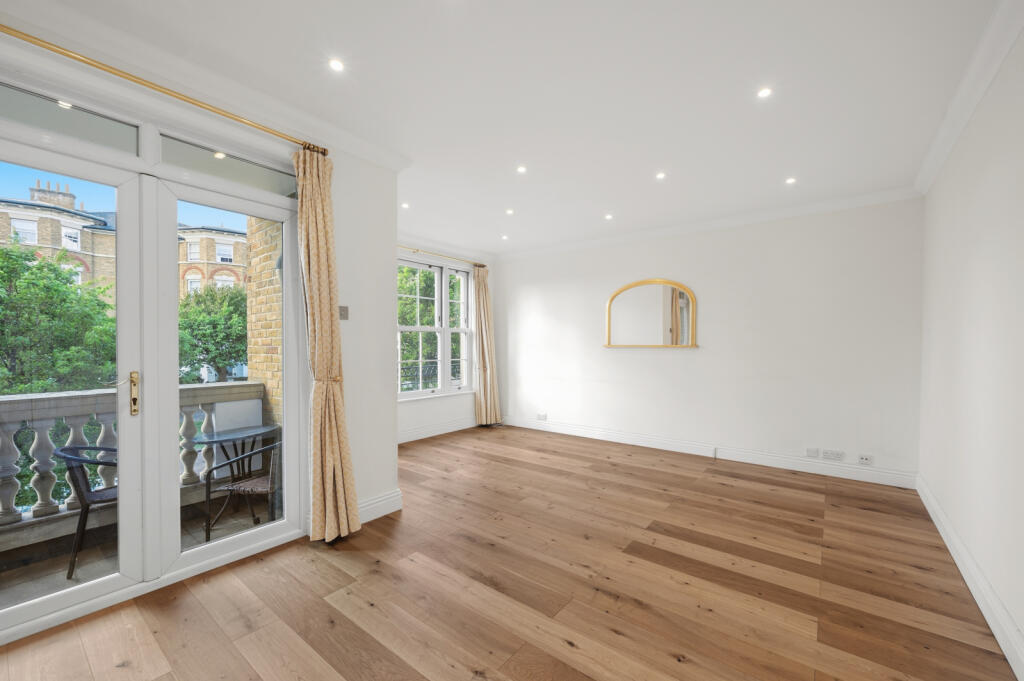 Apartment in London - View 4