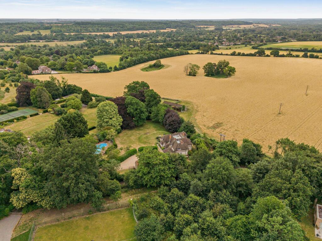 House in Pangbourne, West Berkshire - View 2