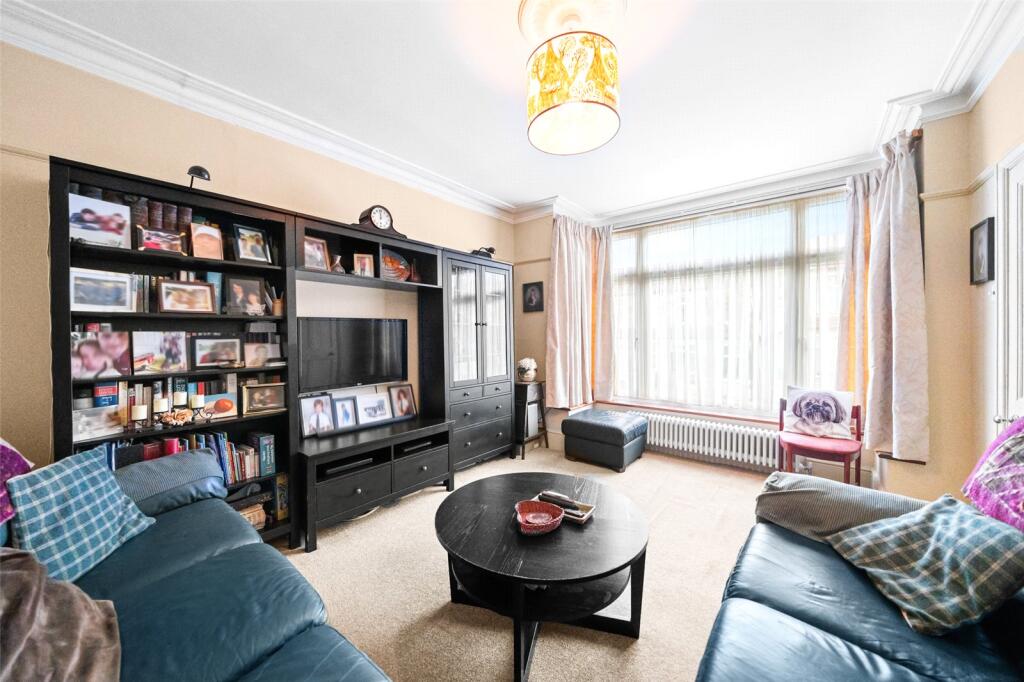 Brodrick Grove, Abbey Wood, London, SE2 photo 2