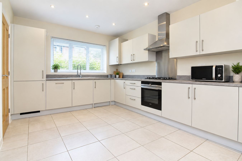 House in Clifton, Hoo Hill - View 3