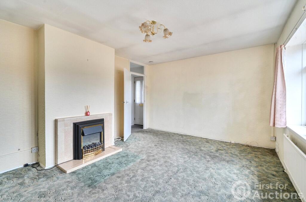 Apartment in Aldershot, East End, North Town - View 2