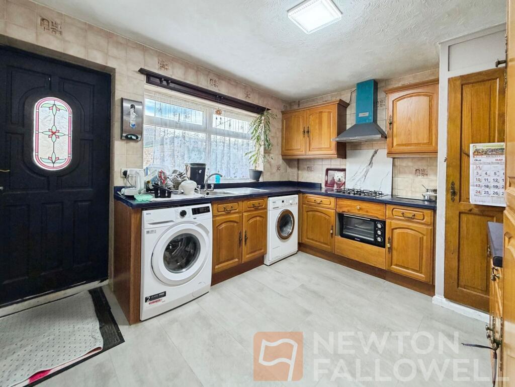 House in Peterborough, North Bretton, Fulbridge - View 5
