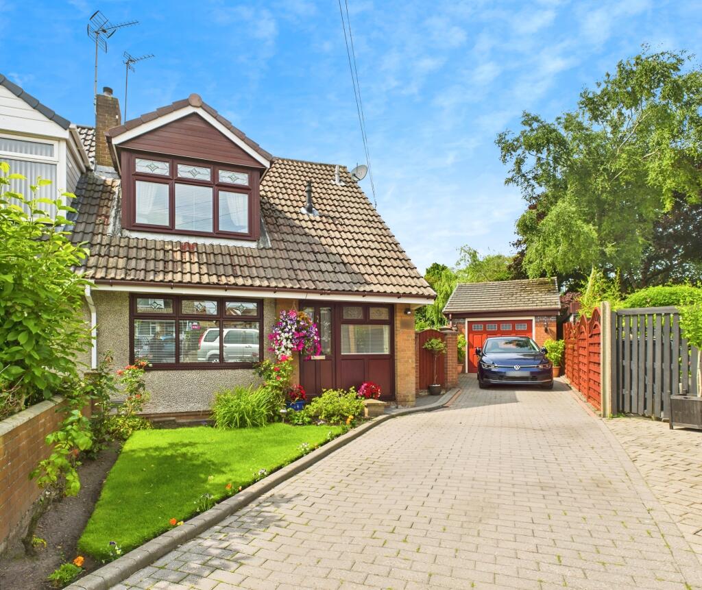 3-bed semi-detached on Caunce Avenue, Haydock, WA11, £285,000