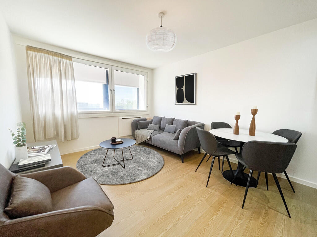 Main image of property: Pasha, Wellington Road North