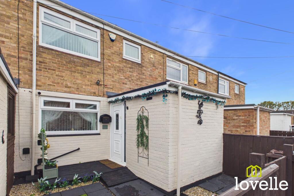 3-bed terraced on Frampton Close, Bransholme, HU7, £110,000
