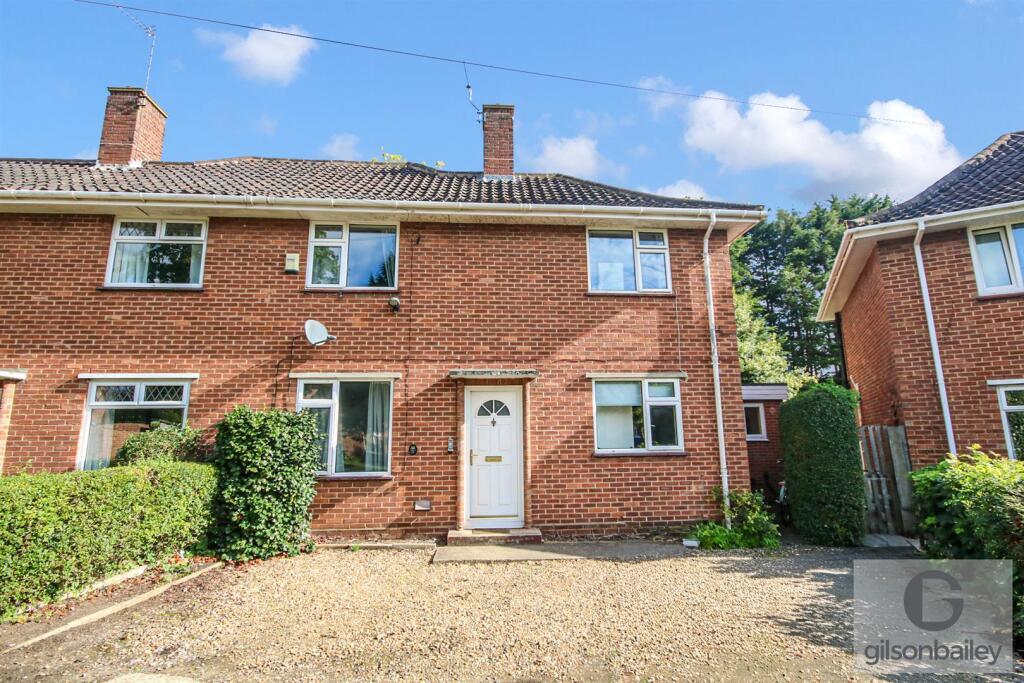 5-bed terraced on Buckingham Road, Norwich, £300,000